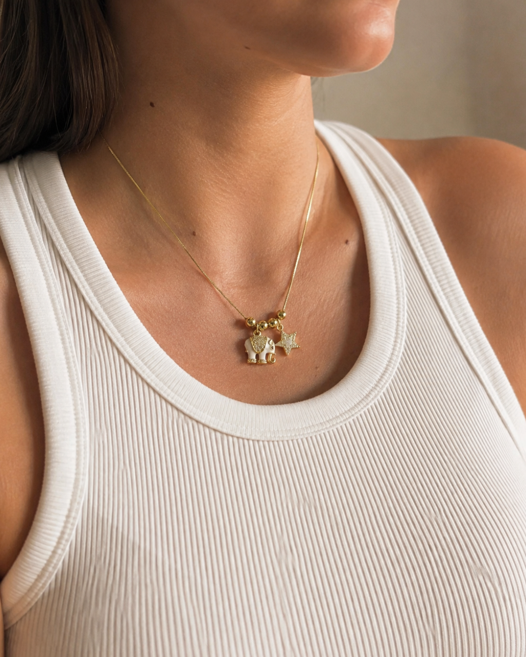 Collar Estela