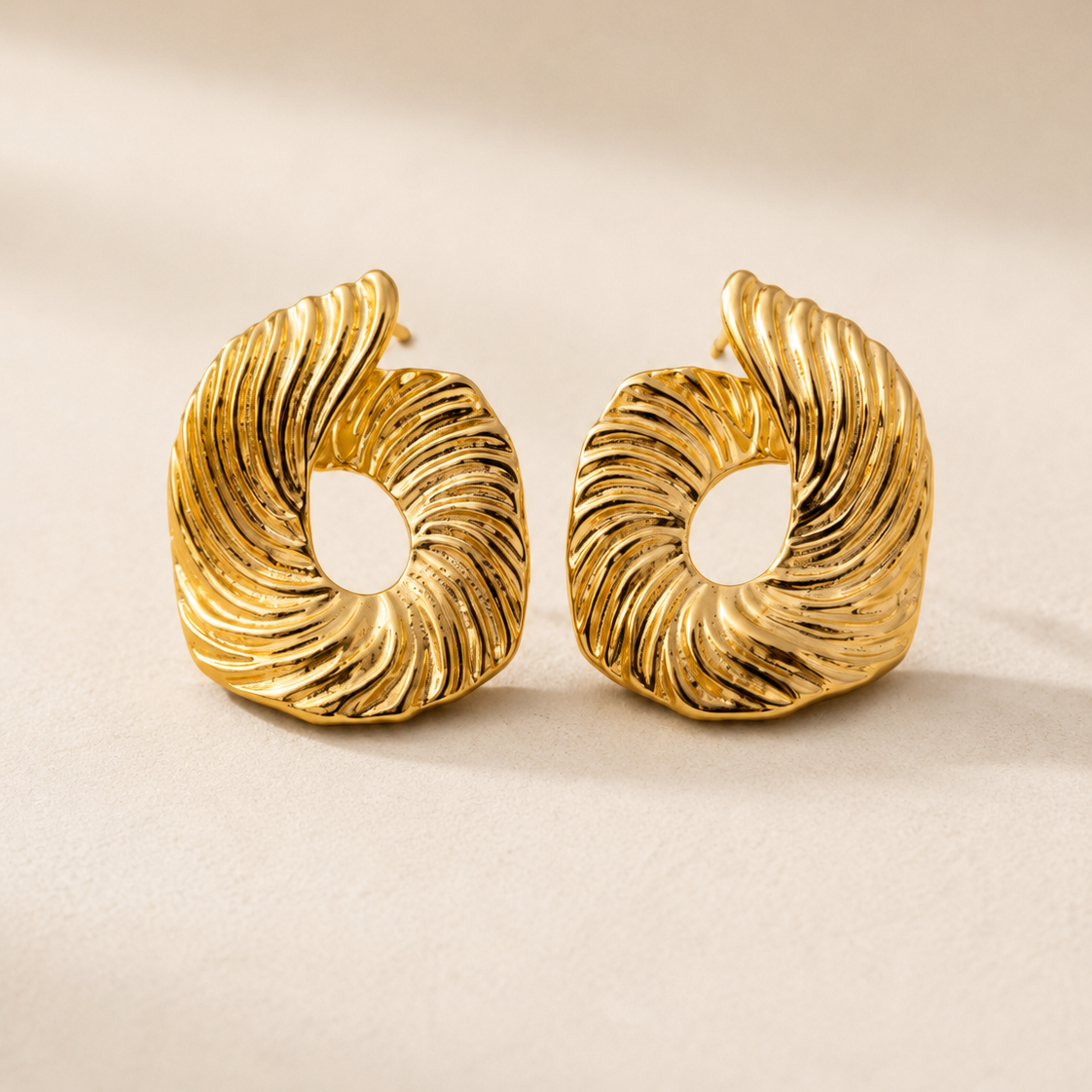 Aretes Espiral Dorada